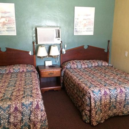 Travelers Inn Okeechobee Eksteriør bilde