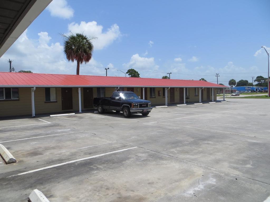 Travelers Inn Okeechobee Eksteriør bilde